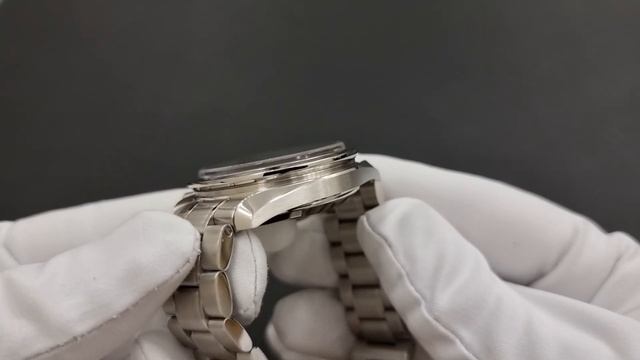 Omega Apollo XVII 42мм смотреть онлайн