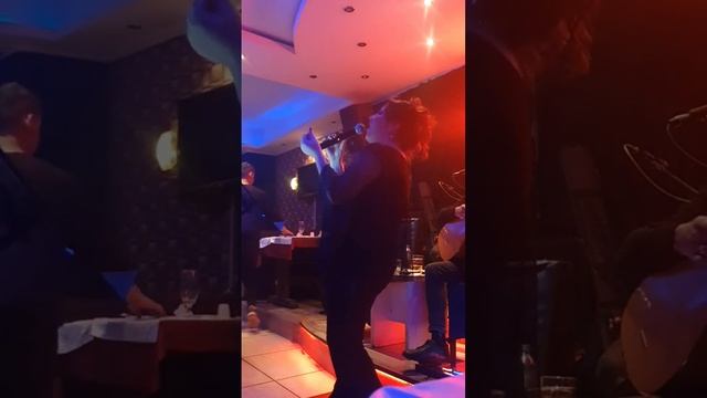 Canan Başaran Git Yolcu Yoluna смотреть онлайн