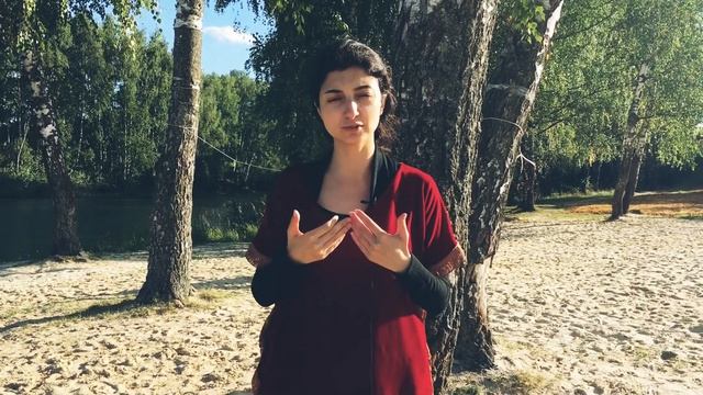 Структурные линии или извивающаяся змея или инь и янь в танце смотреть онлайн