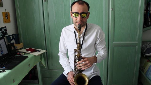 Elton John Rocket Man Cover with Saxophone смотреть онлайн