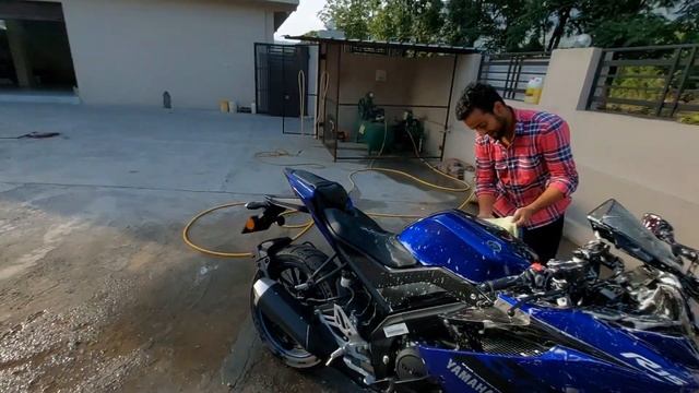 Major issue in R15 v3 ? | washing se aayi problem | bike paint care tips | training triceps workout смотреть онлайн