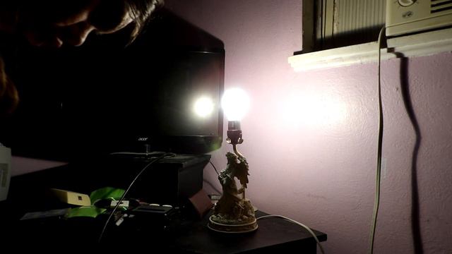 How to Save Money and Save the Planet with Eco Smart Halogen Bulbs! смотреть онлайн