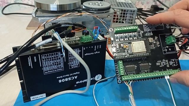 Подключаем редкий серводвигатель к драйверу LeadShine ACS806. Настройка драйвера в ProTuner. смотреть онлайн