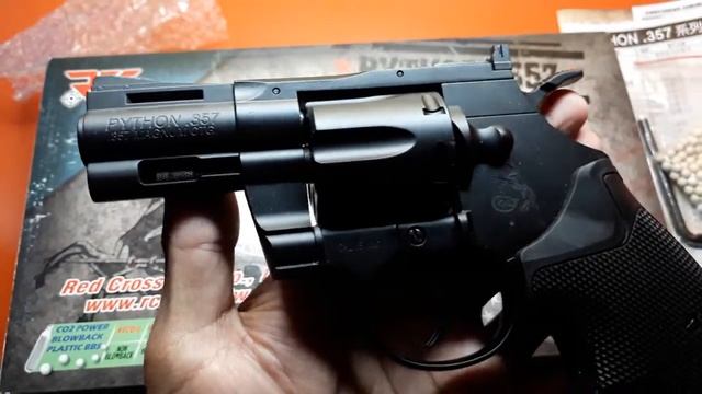 Revolver Python 357 caliber 6mm смотреть онлайн