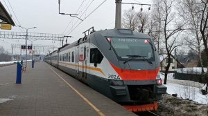 ЭП2Д 0046 отправляется со станции Снегири