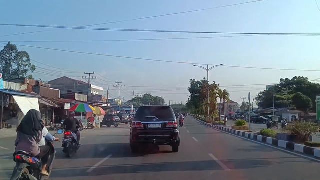 Jalan jalan ke Sudirman dan sekitarnya смотреть онлайн