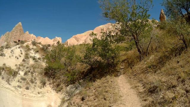 В Каппадокию сами - Красная долинав Гереме: маршрут и пейзажи смотреть онлайн