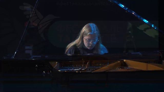 Дергунова Софья. Бетховен Соната №6 фа мажор I часть. МАУ ДО "ДШИ "Этюд". смотреть онлайн