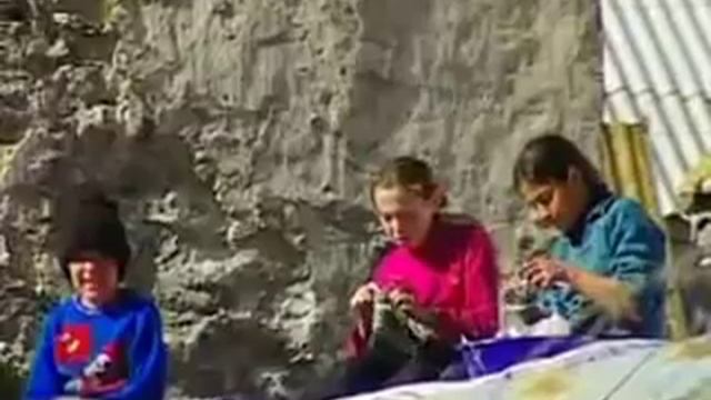 Мир и радость вам, живущие! смотреть онлайн