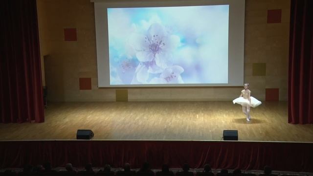 Магсумова Илария, Ансамбль современного танца "Запад", вариация соло Жизель смотреть онлайн