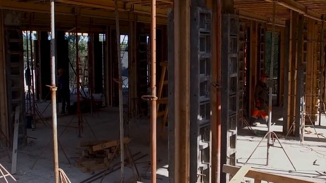 Цокольный этаж И первый этаж дома смотреть онлайн