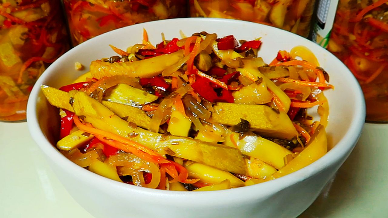 КАБАЧКИ по корейски НА ЗИМУ. Корейский САЛАТ из КАБАЧКОВ, который Вы полюбите. Готовит Ольга Ким смотреть онлайн