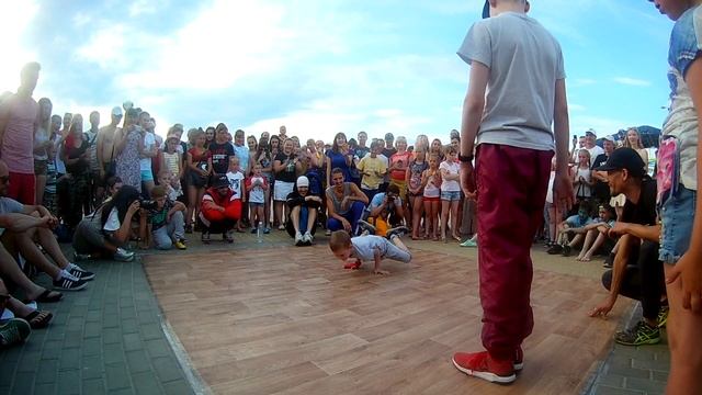 ??? vs GreyTooth смотреть онлайн