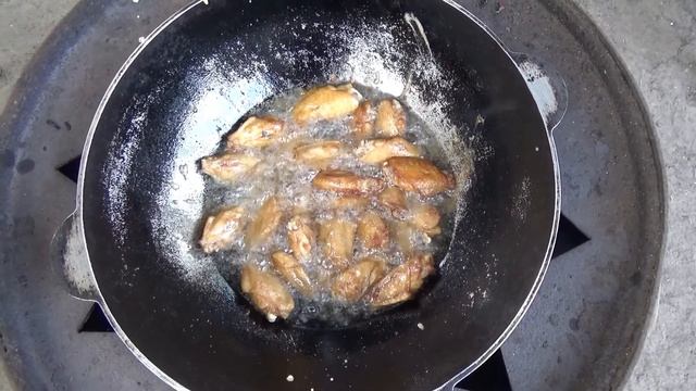 Крылышки куриные мягкие,хрустящие по китайски.В казане на костре(2020) смотреть онлайн