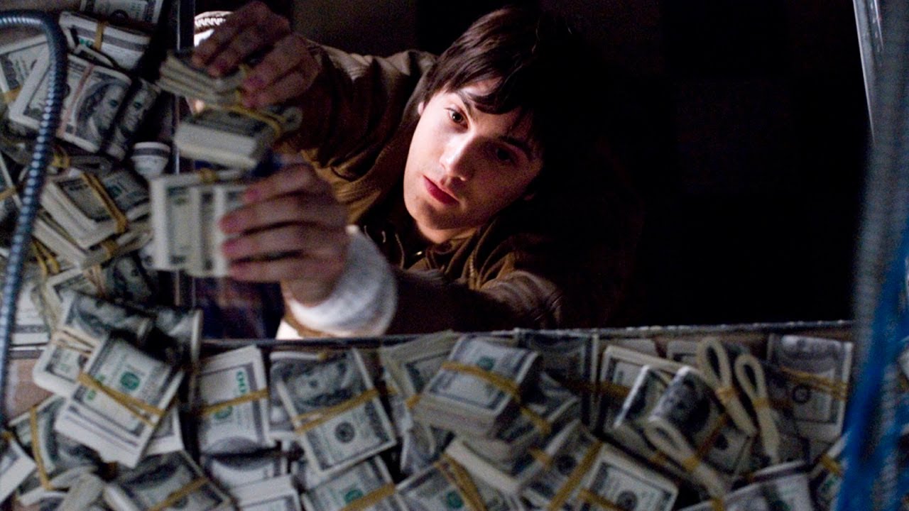 Гениальный студент использует свой интеллект, чтобы нелегально зарабатывать деньги с помощью...