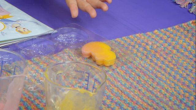 Make Your Own Princess-Inspired Soap! | Disney Princess смотреть онлайн