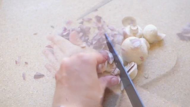 САМАЯ ВКУСНАЯ ГРИБНАЯ ПИЦЦА/ПАЛЬЧИКИ ОБЛИЖЕШЬ смотреть онлайн