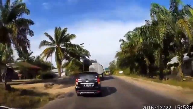 ISUZU Crash Compilation 2020 #1 смотреть онлайн