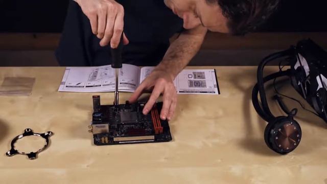 Building a Watercooled Ryzen Gaming PC in a small case NCASE M1 смотреть онлайн