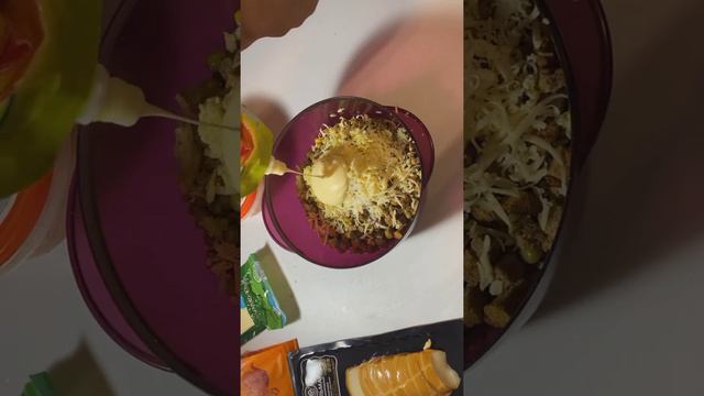 Когда не хочешь идти в бар #готовимдома #салат #мясо #закуска смотреть онлайн