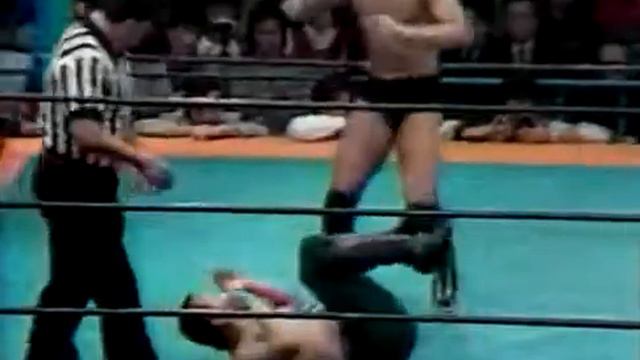 3 12 05 1984 Kazuo Yamazaki vs Nobuhiko Takada UWF смотреть онлайн