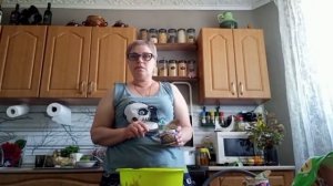 Жареные пирожки с капустой и из рыбной консервы