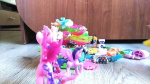 Мама купи мне пони.