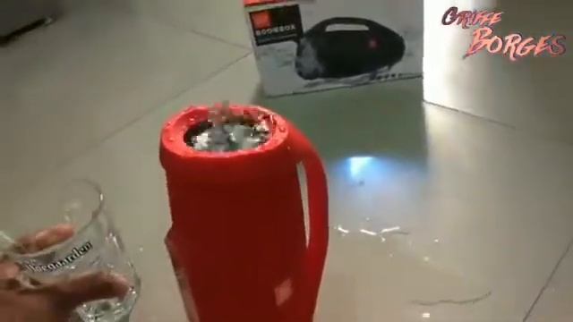 JBL Boombox портативная акустическая система с защитой от брызг смотреть онлайн