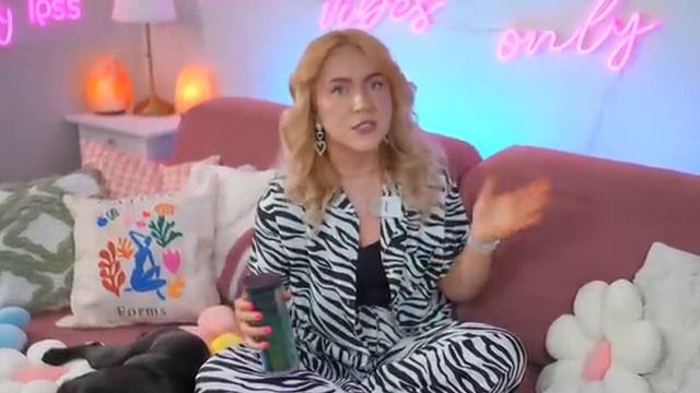 Вопрос - Ответ!? ДЕТИ, ДЕНЬГИ, ДОМ, РАБОТА! СКОЛЬКО ТРАЧУ НА ВБ!??? смотреть онлайн