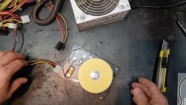 Мини наждак или точило из древнего жесткого диска, для несложных задач, своими руками смотреть онлайн