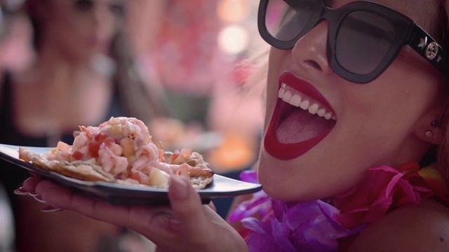 Visit Coco Bongo Beach Party in Cancun! смотреть онлайн