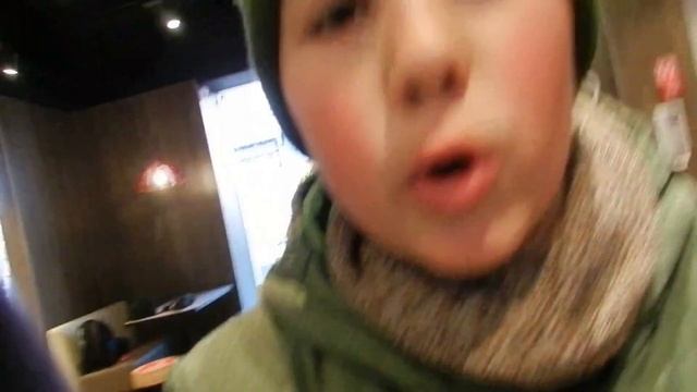 СНАПНУЛ ВИЛКУ ЧИЛЛИ | ДЕЛАЕМ МЯСО В ЦЕНТРЕ ГОРОДА | СТРИТ БУДНИ смотреть онлайн