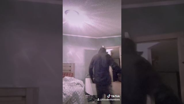 TikTok:/ if you have to go work ? смотреть онлайн