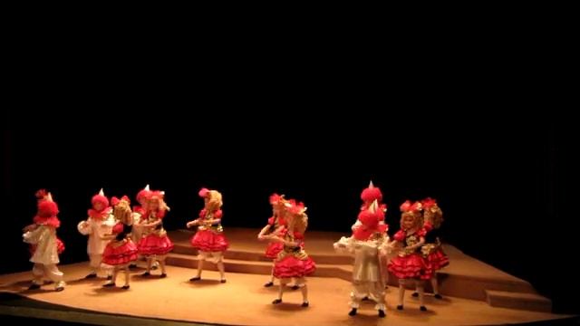 Танец кукол. Детский ансамбль КАЛИНКА. ПАРИЖ, 2012 смотреть онлайн