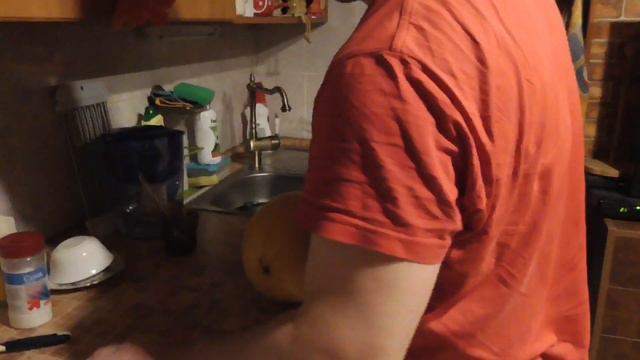 №245 Груши с ДАЧИ 🍐 Вкусная ДЫНЯ 🍈 Красивый СНЕГ и птицы во дворе Реальная ЖИЗНЬ семьи ВЛОГ смотреть онлайн