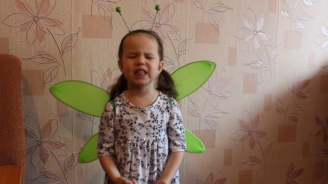 Муха-Цокотуха. К. Чуковский. Читает Ушакова Маргарита. 5 лет. смотреть онлайн