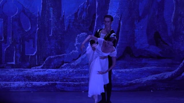 Жизель Классический национальный балет (г. Москва) на гастролях в Ялте смотреть онлайн