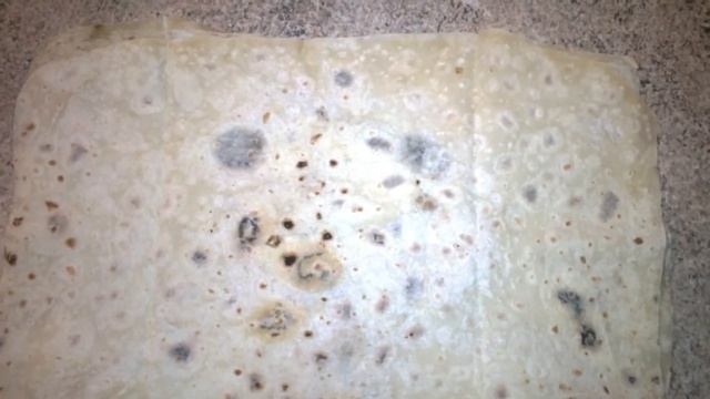 Быстрый слоёный пирог с тархуном из лаваша в мультиварке