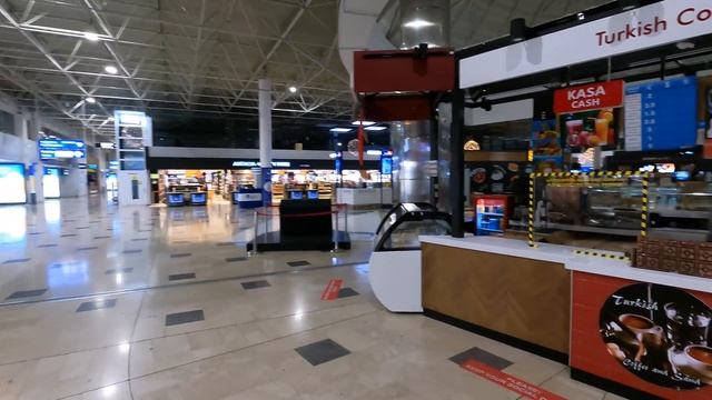 ТУРЦИЯ ?? ТУРИЗМУ КОНЕЦ! ПУСТОЙ АЭРОПОРТ АНТАЛИИ. У САМОЛЕТА ТЕЧЕТ КРЫША. ОТДЫХ ЗАКОНЧЕН УЛЕТАЕМ смотреть онлайн