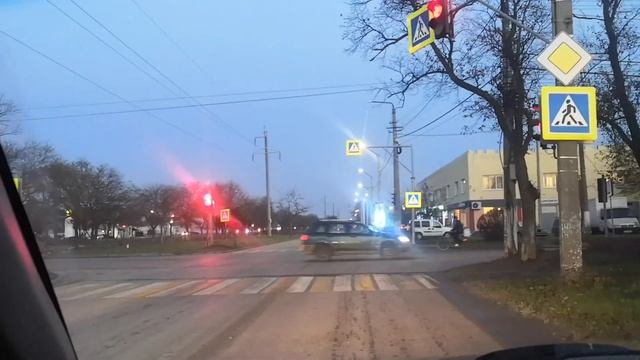 Евпатория, основной маршрут. 500 метров до места провала машины на кольце. Не моей))