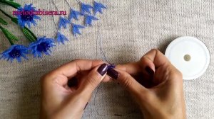 ВАСИЛЬКИ из БИСЕРА - мастер класс. Полевые цветы из бисера - часть 2/4