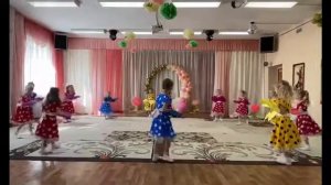 Танец с бантиками, педагог Пролыгина М.Г.