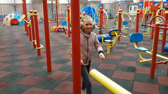 Как маленькая/ Решила пошалить/ Играпарк Lollipop Краснодар смотреть онлайн