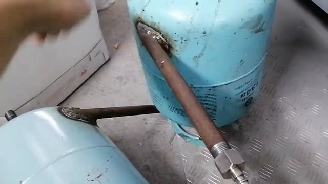 масло и влага прет из компрессора? есть способ устранить самому (Влагоотделитель) #лайфхак #прикол смотреть онлайн