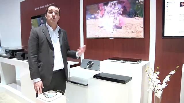 Samsung BD-D7500, BD-D7000, BD-D6700 et BD-D6500 (CES 2011) смотреть онлайн