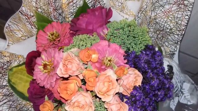 БУКЕТЫ ИЗ МОИХ ЦВЕТОВ НА ЗАКАЗ. смотреть онлайн