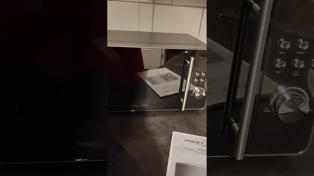Ну очень вместительная микроволновка Profi Cook с камерой 20 литров из нержавеющей стали PC-MWG 117 смотреть онлайн
