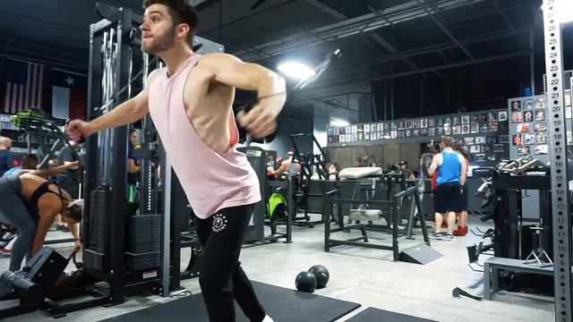 Destination Dallas Gym Day 1 смотреть онлайн