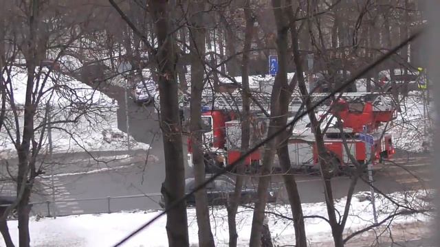 ПОЖАР ДЫМОМ ПАХЛА ЗА ВЕРСТУ смотреть онлайн