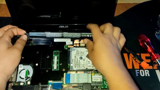 How To Replace Asus X200CA Battery